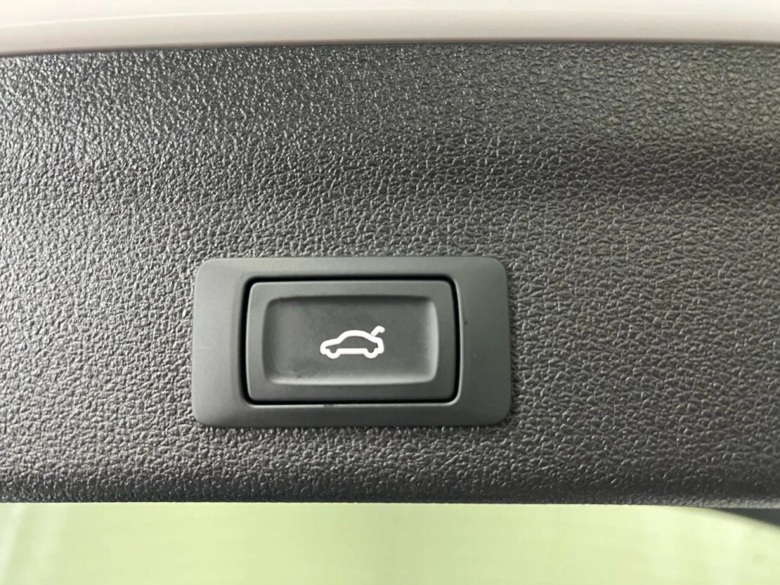 Audi A6 50 TFSIe quattro S tronic Avant 24