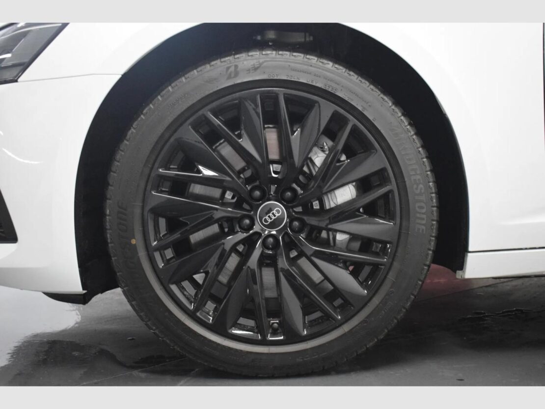 Audi A6 50 TFSIe quattro S tronic Avant 25