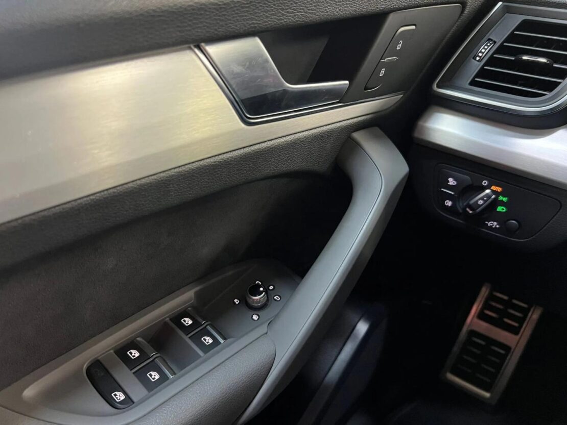 Audi Q5 40 TDI 190 Sport quattro S tronic 18