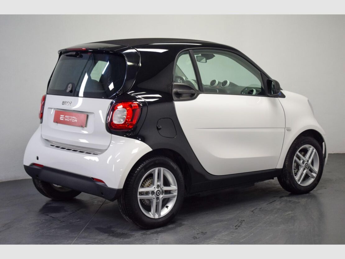 Smart Fortwo EQ passion Coupé 3