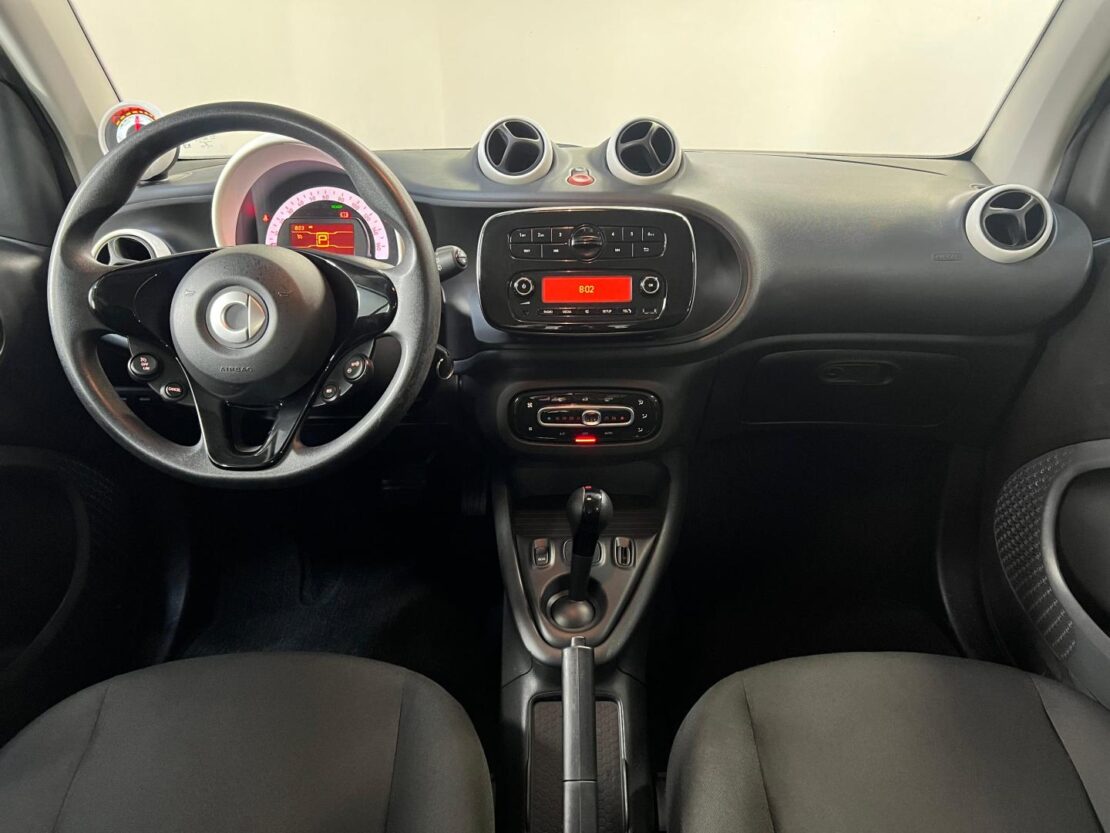 Smart Fortwo EQ passion Coupé 7