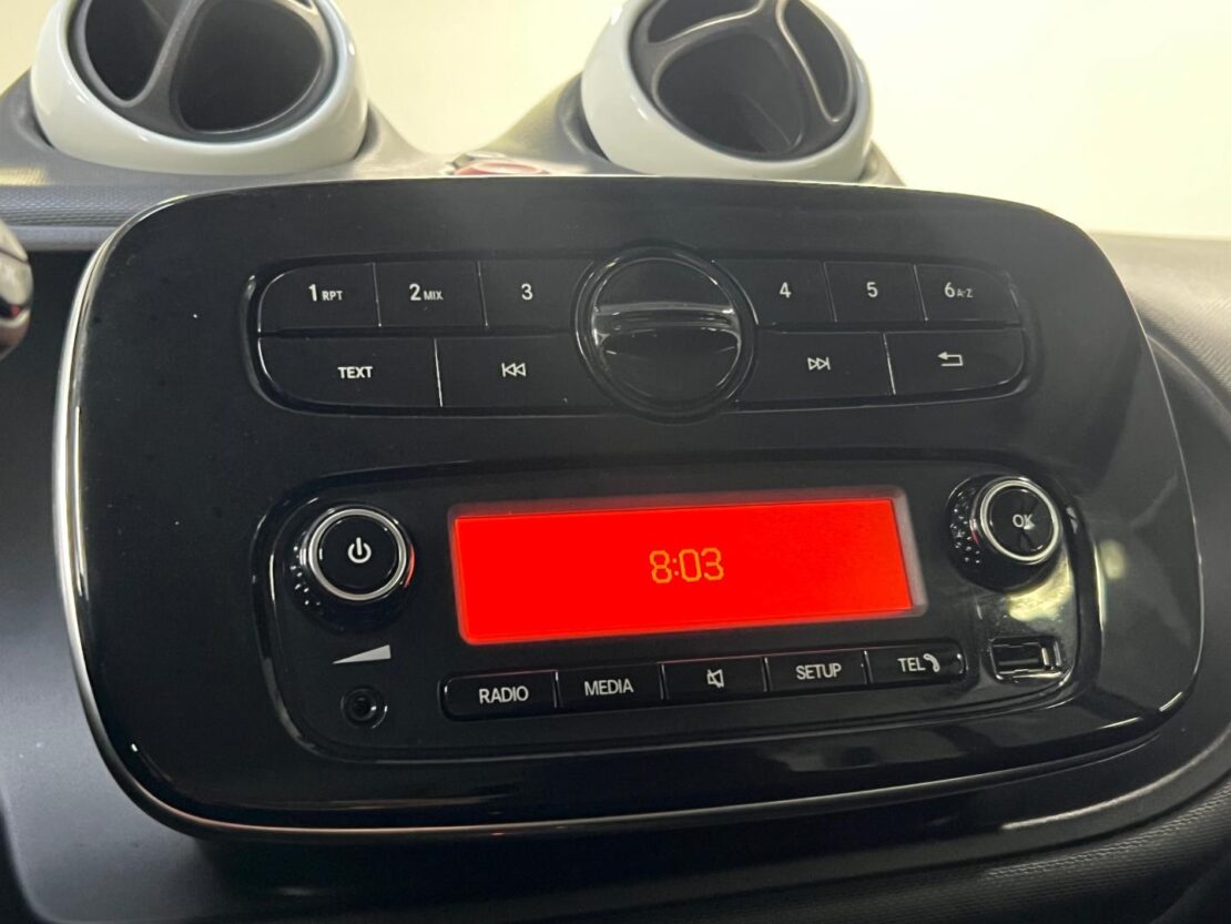 Smart Fortwo EQ passion Coupé 11