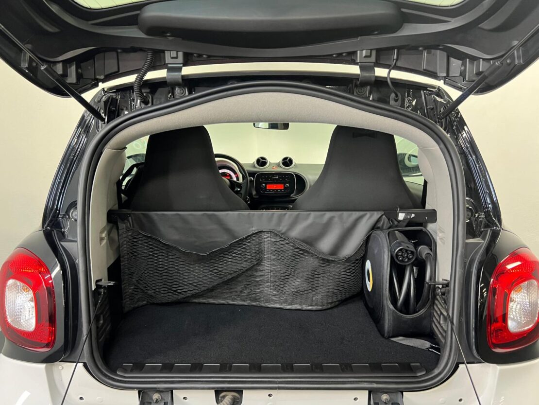 Smart Fortwo EQ passion Coupé 15