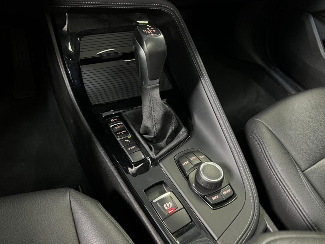 BMW X1 xDrive25e X Line 18