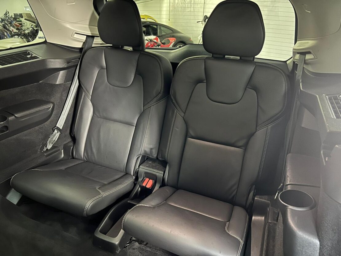 Volvo XC90 T8 455 PHEV AWD Ultimate Dark Auto 9