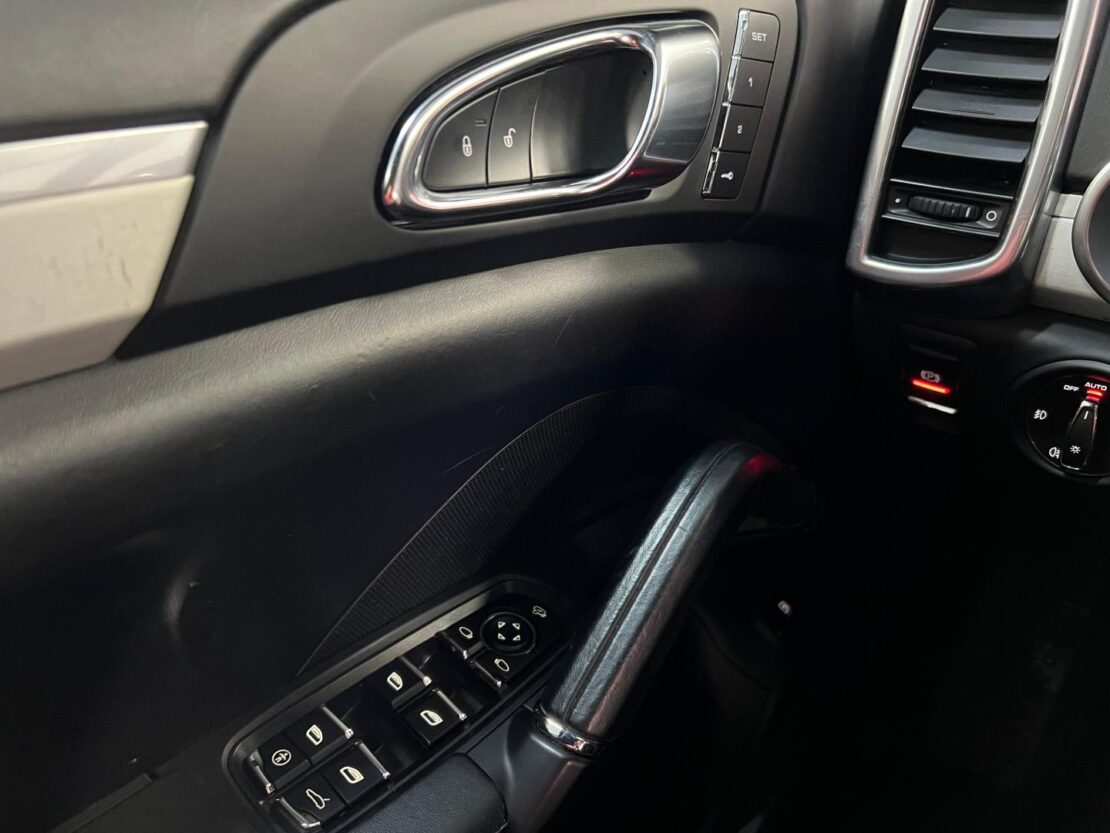 Porsche Cayenne 3.0 S E-Hybrid Tiptronic 16