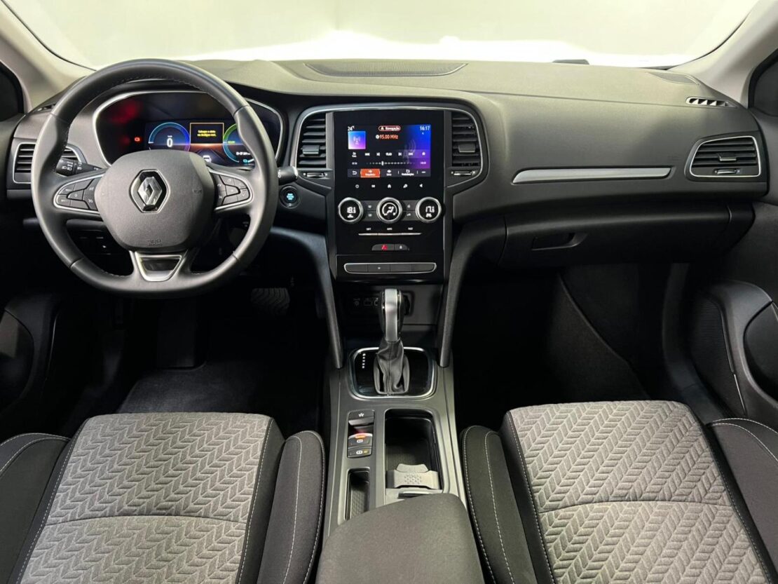 Renault Megane 1.6 E-Tech Híbrido Plug-In 160 Limited ST 8
