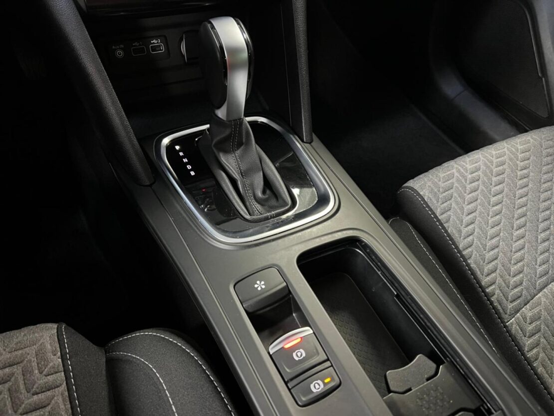 Renault Megane 1.6 E-Tech Híbrido Plug-In 160 Limited ST 19