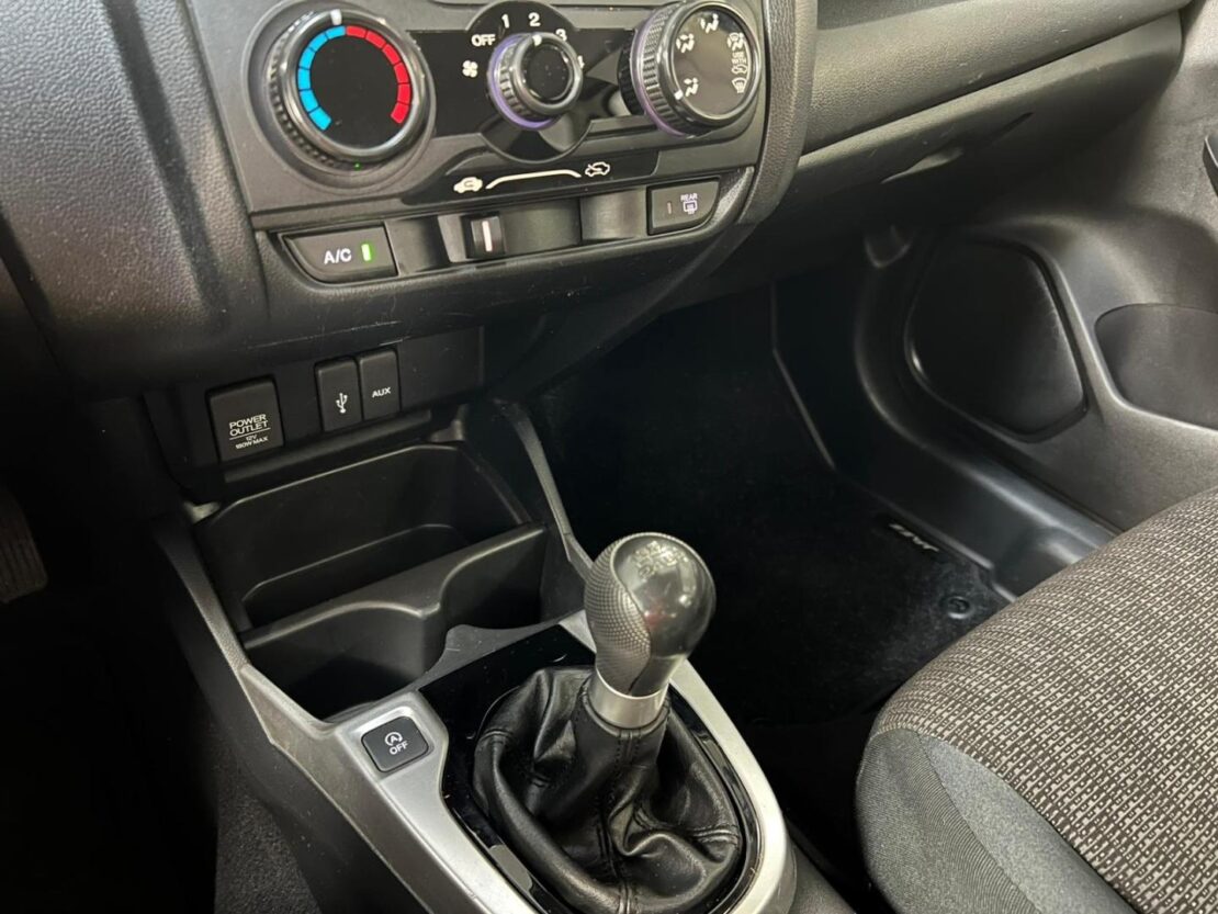 Honda Jazz 1.3 i-VTEC COMFORT 12