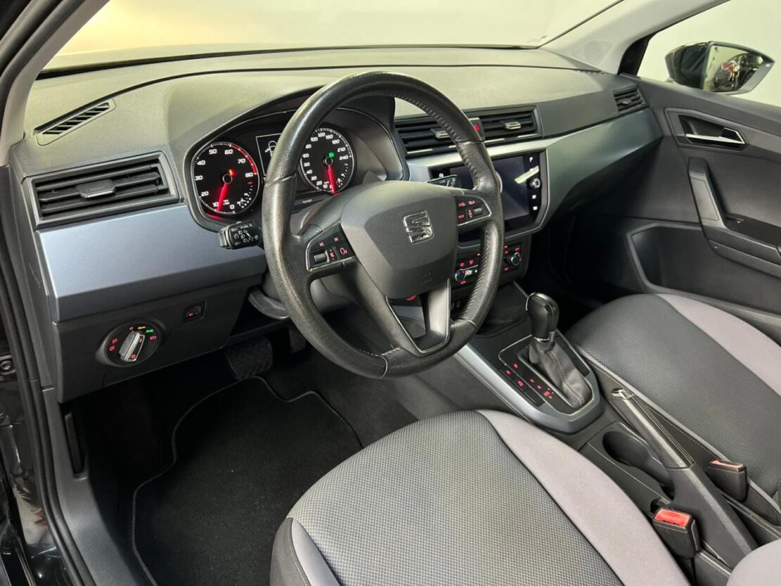 SEAT Arona 1.0 TSI STYLE DSG 7v 5 SEAT Arona 1.0 TSI STYLE DSG 7v 5