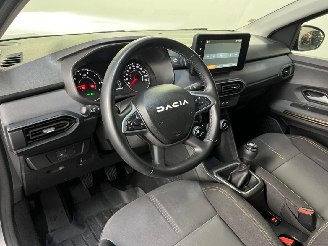 Dacia Jogger ECO-G 100 Bi-Fuel Essential 7 lugares 5