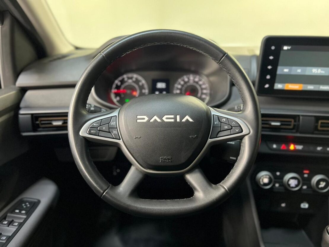 Dacia Jogger ECO-G 100 Bi-Fuel Essential 7 lugares 13