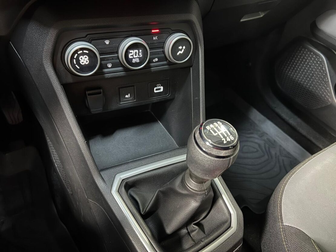 Dacia Jogger ECO-G 100 Bi-Fuel Essential 7 lugares 15