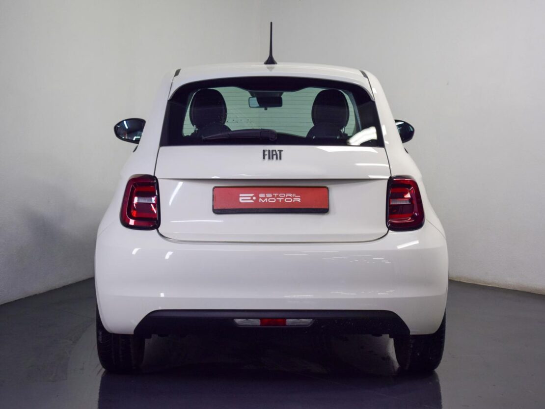 Fiat 500e Elétrico 70kW 95cv Action 4 Fiat 500e Elétrico 70kW 95cv Action 4
