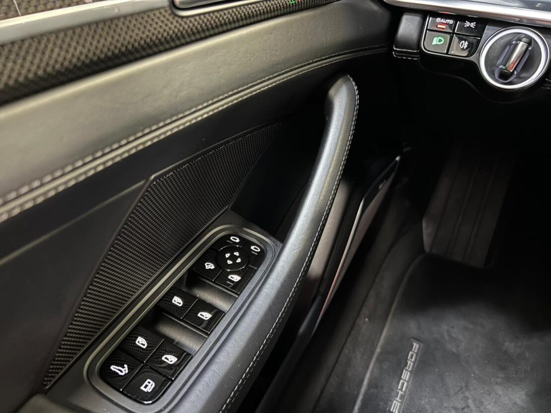 Porsche Panamera 2.9 4 E-Hybrid Sport Turismo 20 Porsche Panamera 2.9 4 E-Hybrid Sport Turismo 20