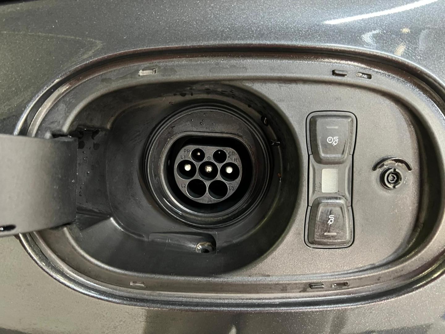 Porsche Panamera 2.9 4 E-Hybrid Sport Turismo (imagem 51) Porsche Panamera 2.9 4 E-Hybrid Sport Turismo (imagem 51)