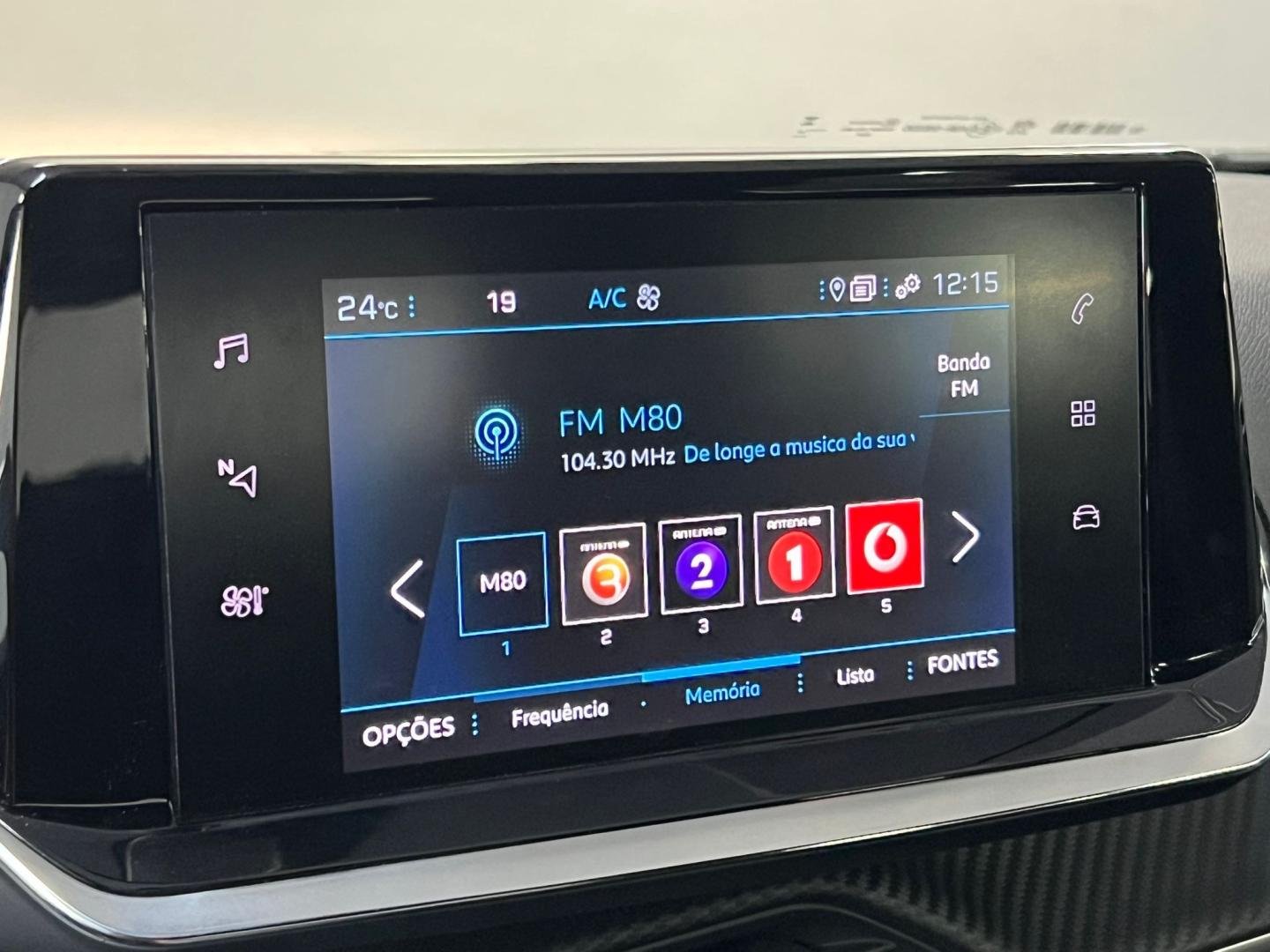 Peugeot 2008 1.2 PureTech 100cv Active Pack (imagem 33) Peugeot 2008 1.2 PureTech 100cv Active Pack (imagem 33)