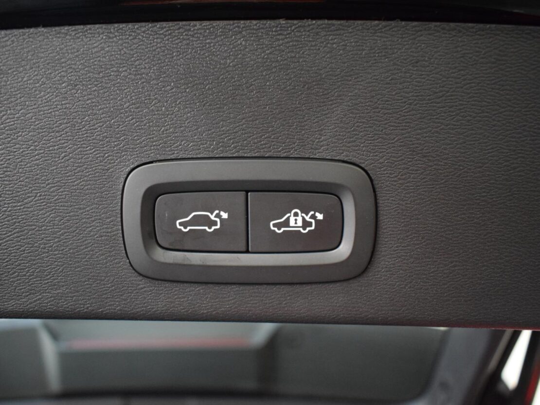 Volvo XC40 1.5 T4 211 PHEV Inscription 19