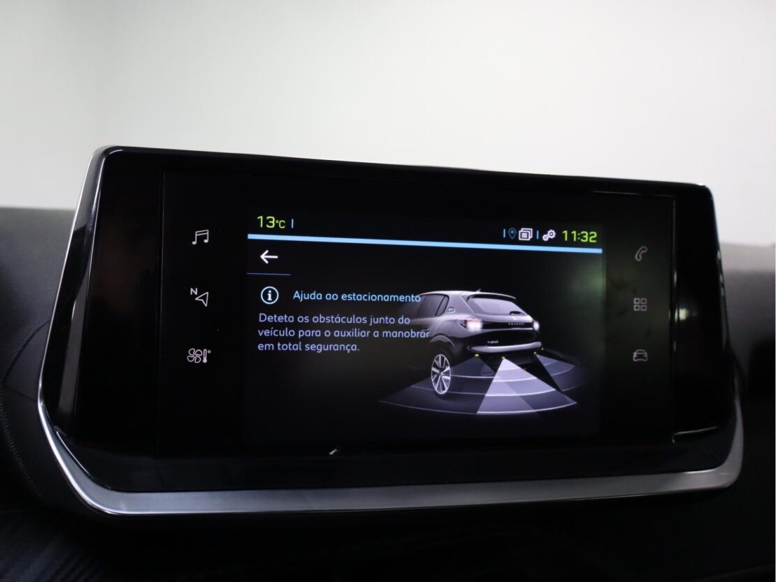 Peugeot 208 Active Business Versão Eléctrica 12