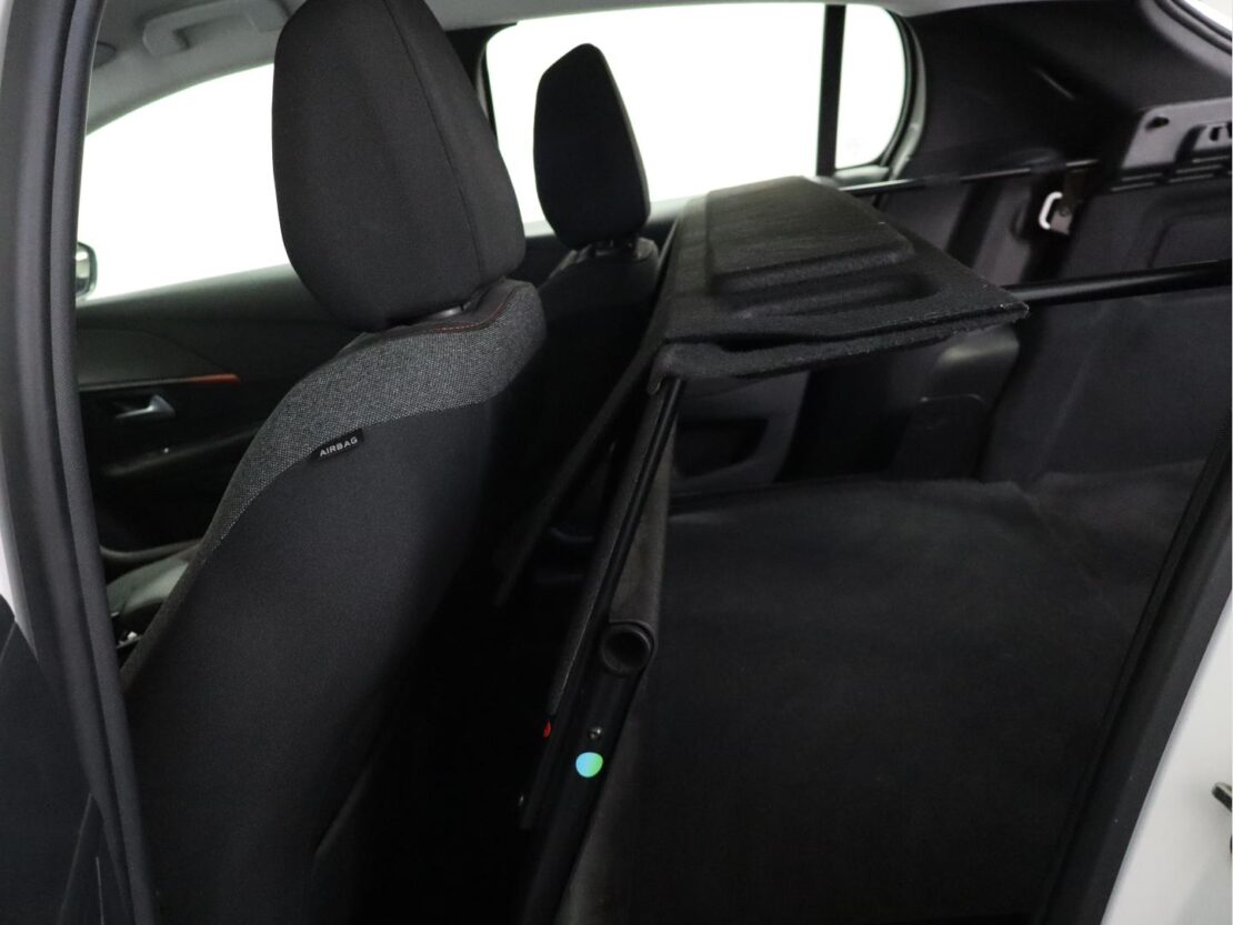 Peugeot 208 Active Business Versão Eléctrica 17