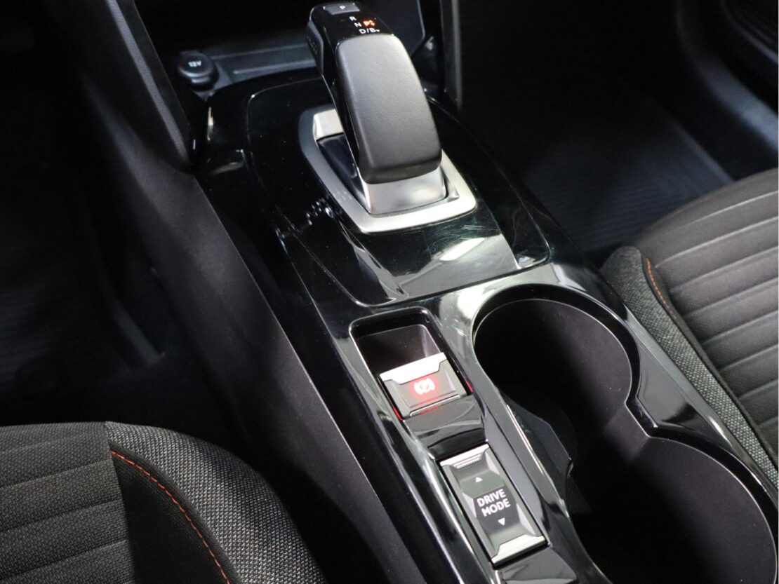 Peugeot 208 Active Business Versão Eléctrica 21