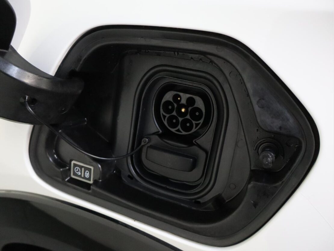 Peugeot 208 Active Business Versão Eléctrica 23