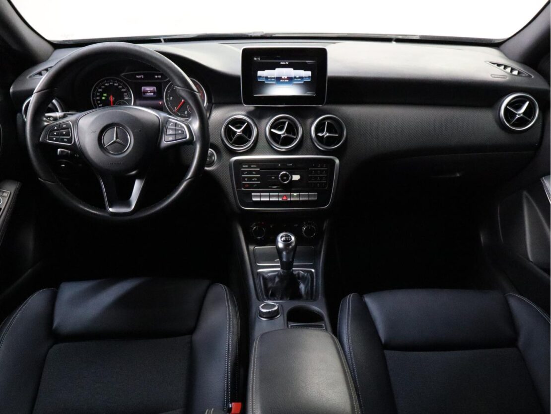 Mercedes Benz Classe A 160 d Urban 8