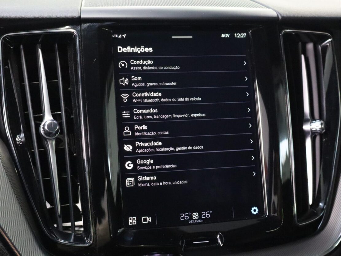 Volvo XC60 2.0 T6 PHEV Black Edition AWD 16