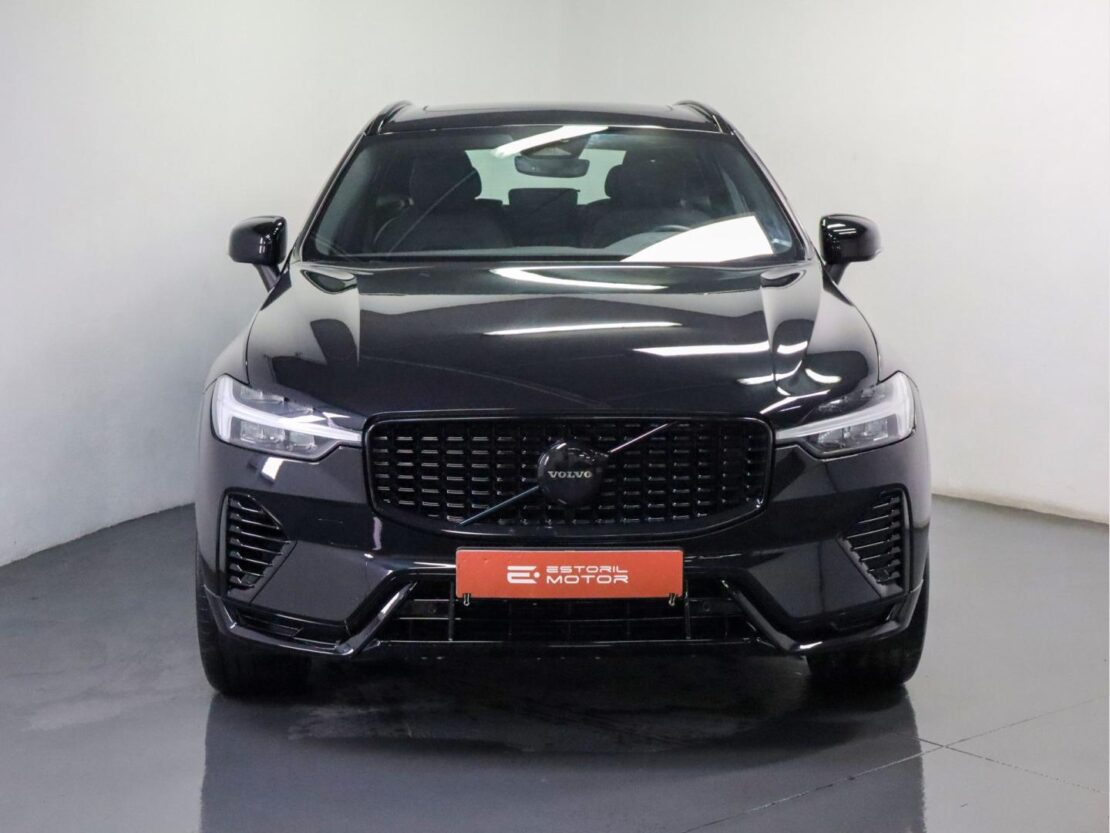 Volvo XC60 2.0 T6 PHEV Black Edition AWD 2