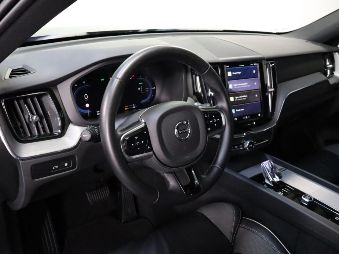 Volvo XC60 2.0 T6 PHEV Black Edition AWD 5