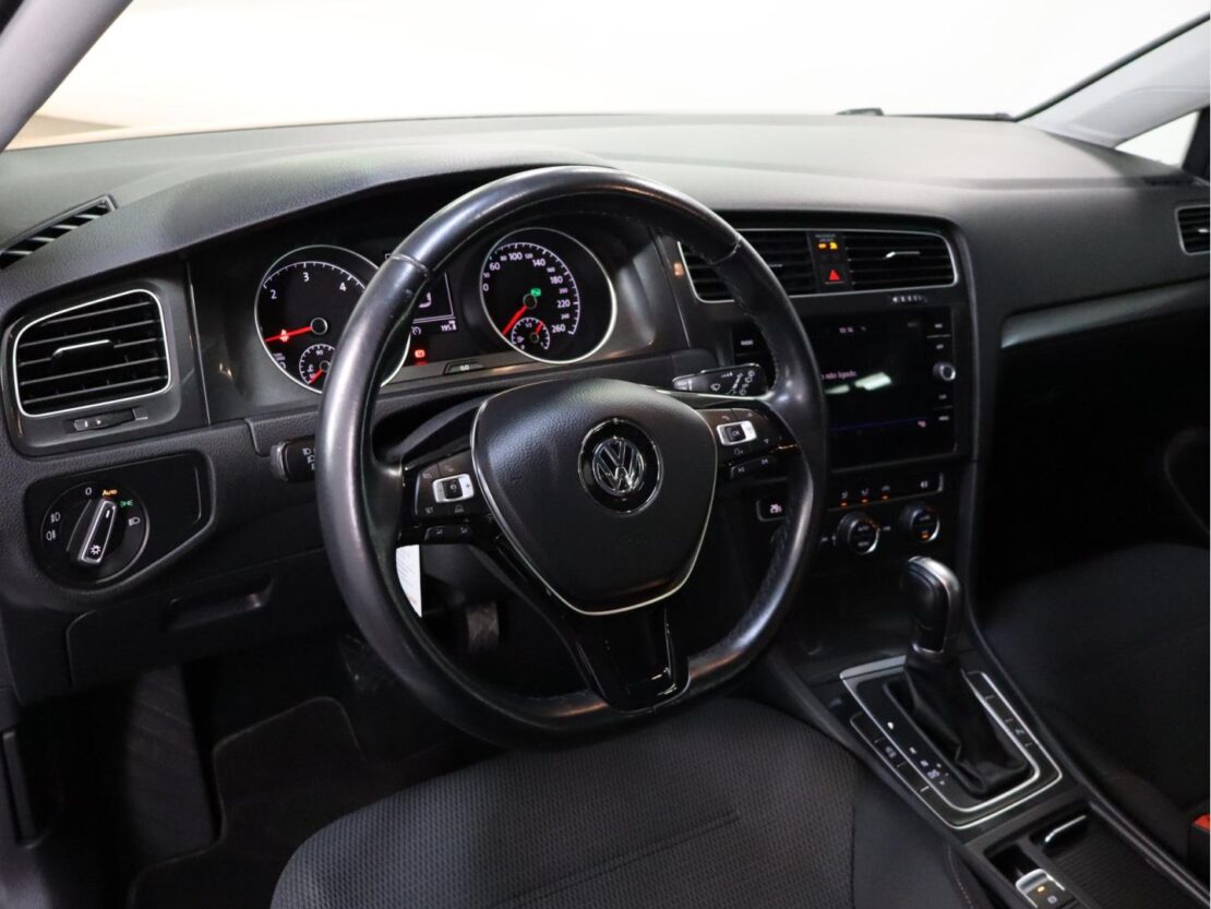Volkswagen Golf Variant 1.6 TDi Confortline DSG 5