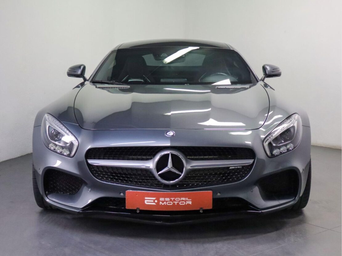 Mercedes Benz AMG-GT S 2