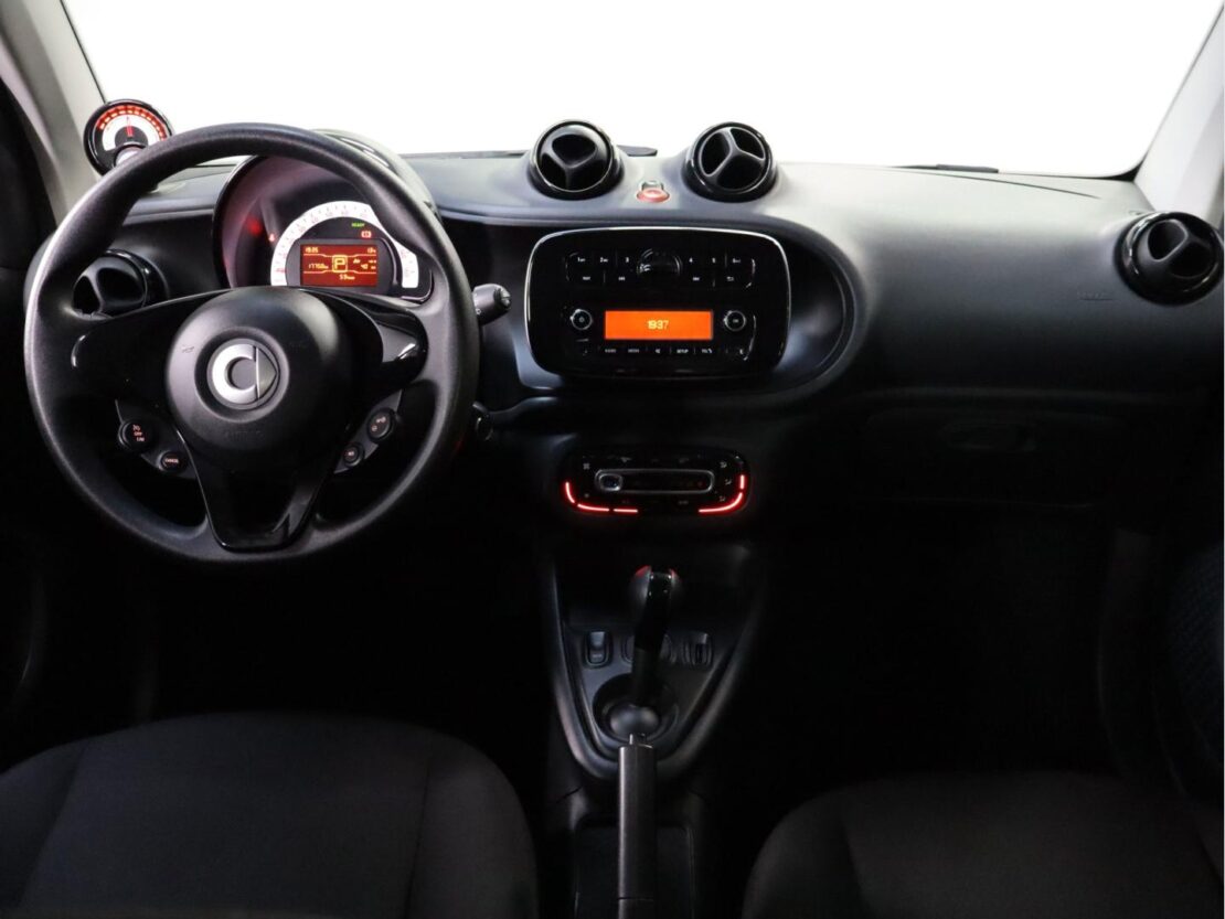 Smart Fortwo EQ passion 6