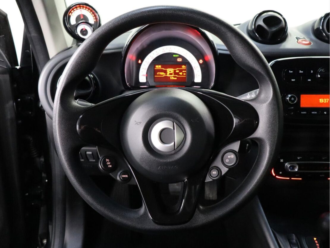Smart Fortwo EQ passion 7