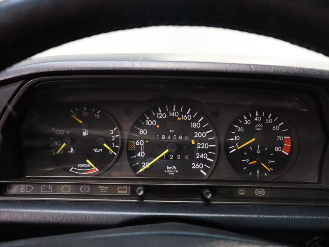 Mercedes Benz 190 E 2.5 16 10