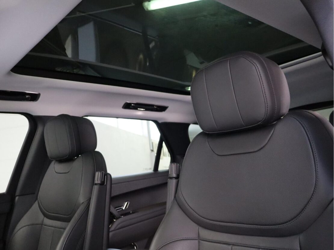 Land Rover Range Rover Sport 3.0 P440e Dynamic SE 7