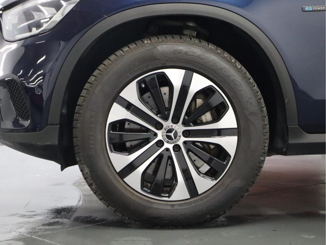 Mercedes Benz GLC SUV 300 e 4MATIC 26