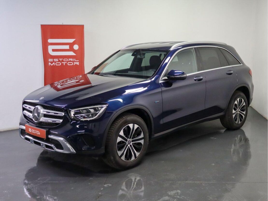 Mercedes Benz GLC SUV 300 e 4MATIC 1