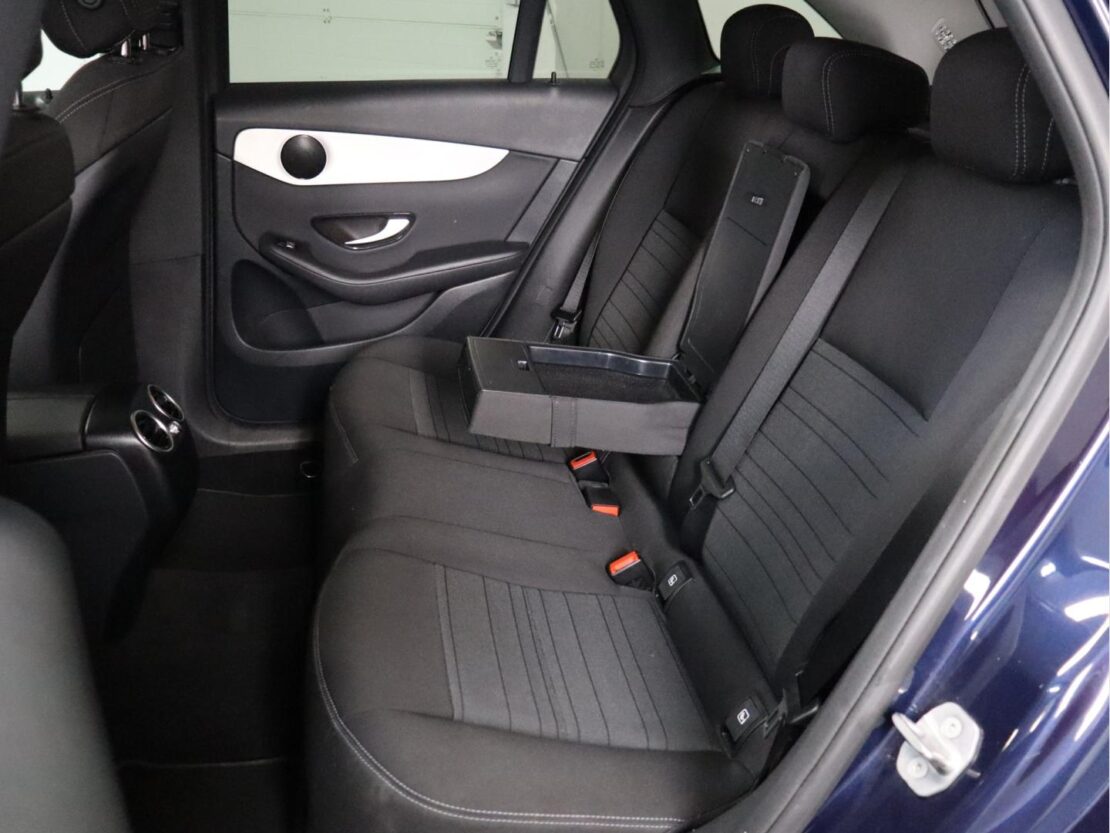 Mercedes Benz GLC SUV 300 e 4MATIC 8