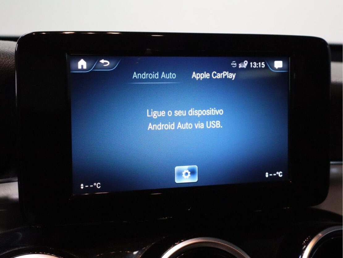 Mercedes Benz GLC SUV 300 e 4MATIC 15