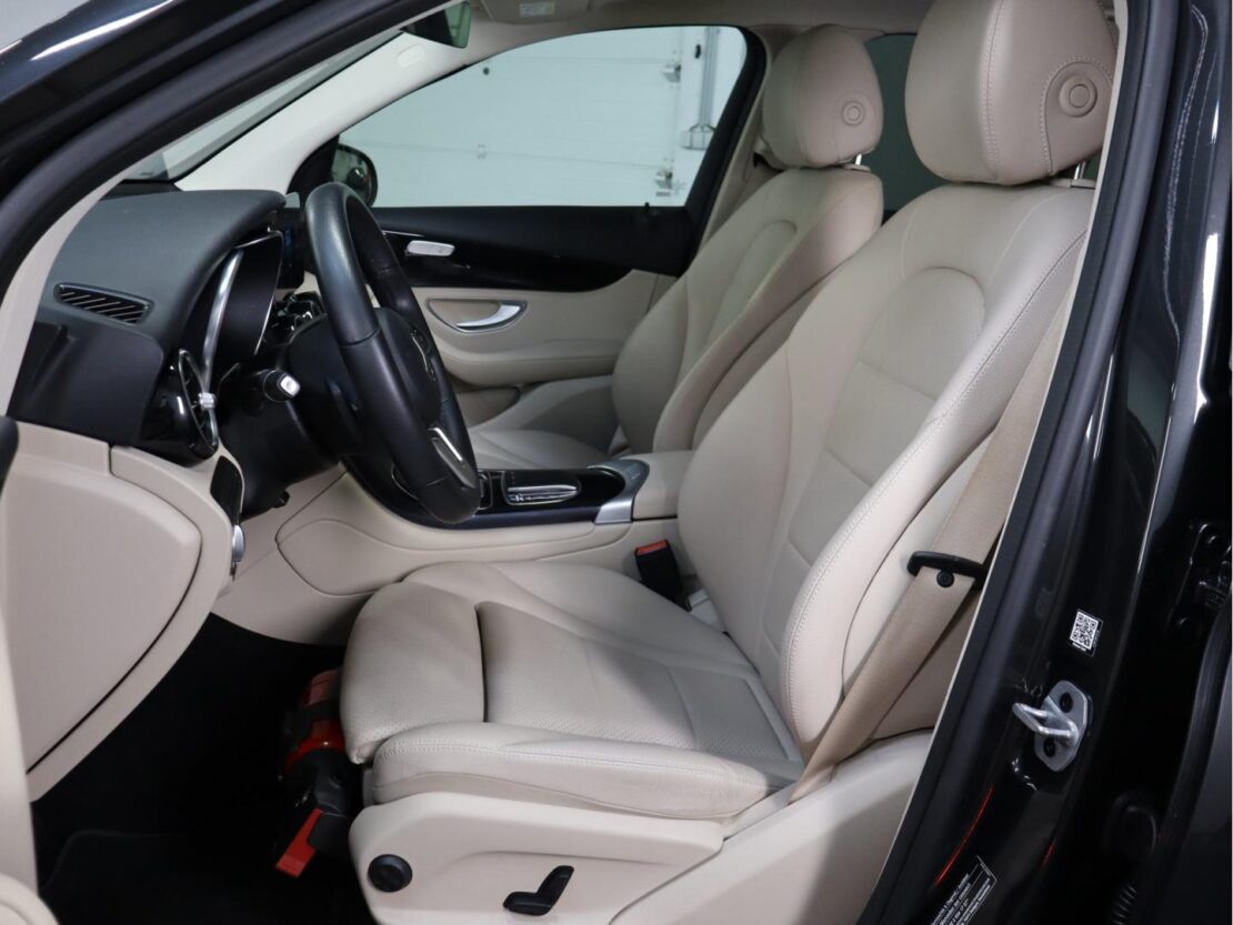 Mercedes Benz GLC SUV 300 de 4MATIC 6