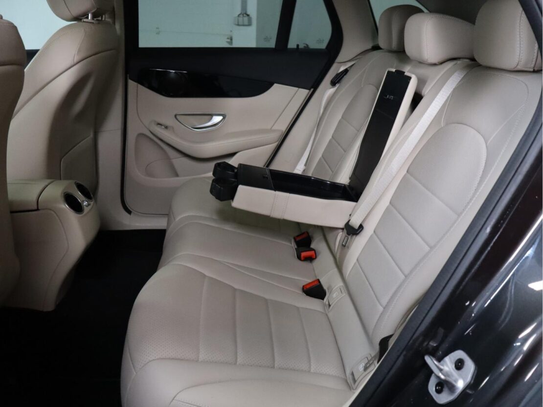 Mercedes Benz GLC SUV 300 de 4MATIC 7