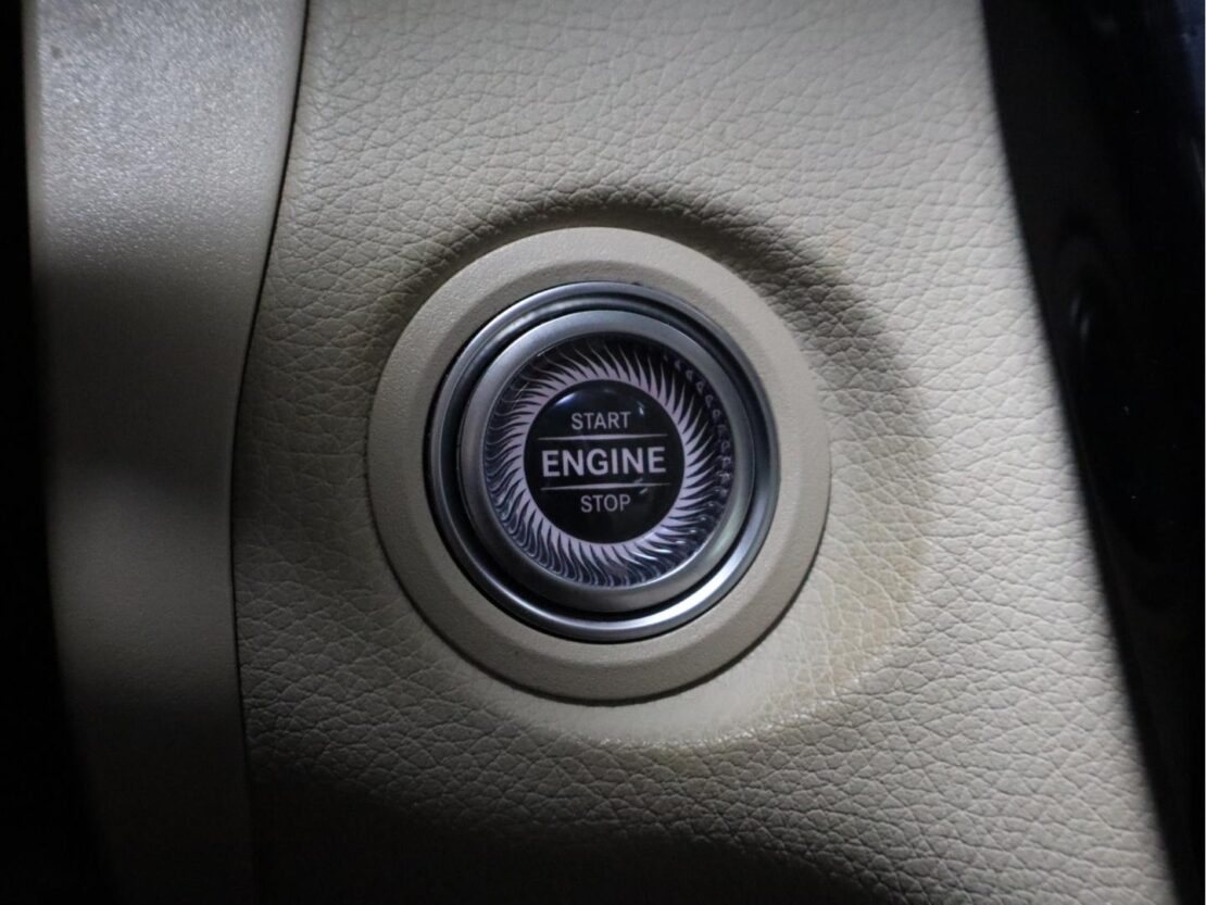 Mercedes Benz GLC SUV 300 de 4MATIC 23