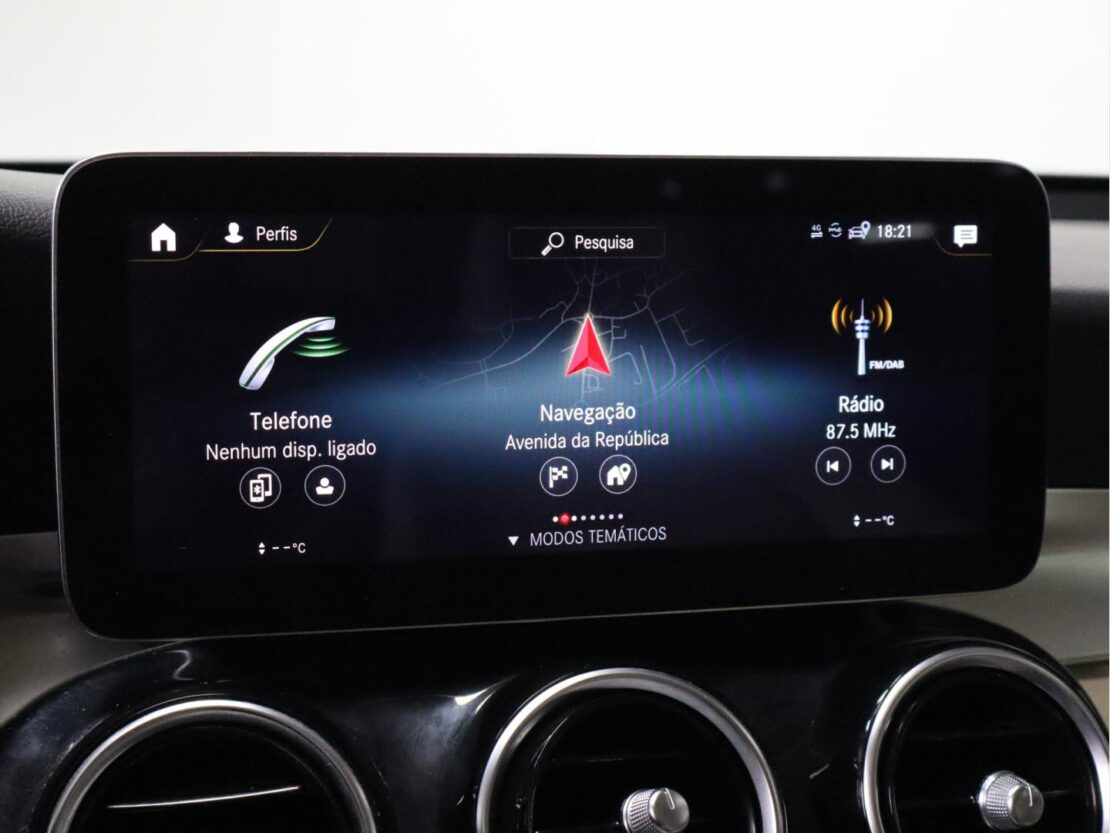 Mercedes Benz GLC SUV 300 de 4MATIC 13