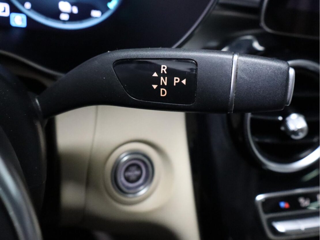 Mercedes Benz GLC SUV 300 de 4MATIC 19