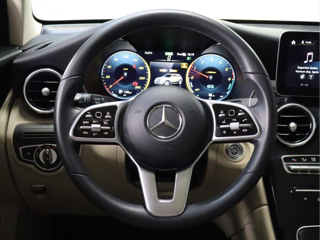 Mercedes Benz GLC SUV 300 de 4MATIC 9