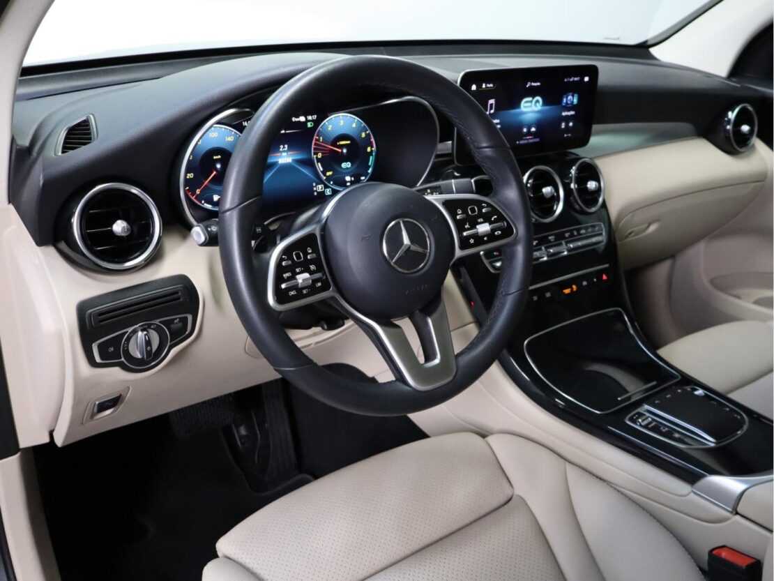 Mercedes Benz GLC SUV 300 de 4MATIC 5