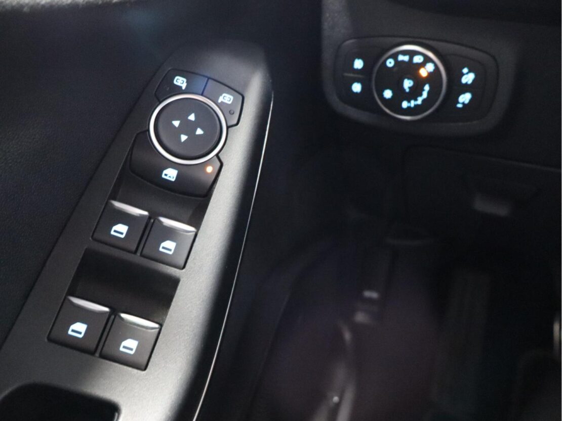 Ford Fiesta 1.0 EcoBoost ST-Line 17