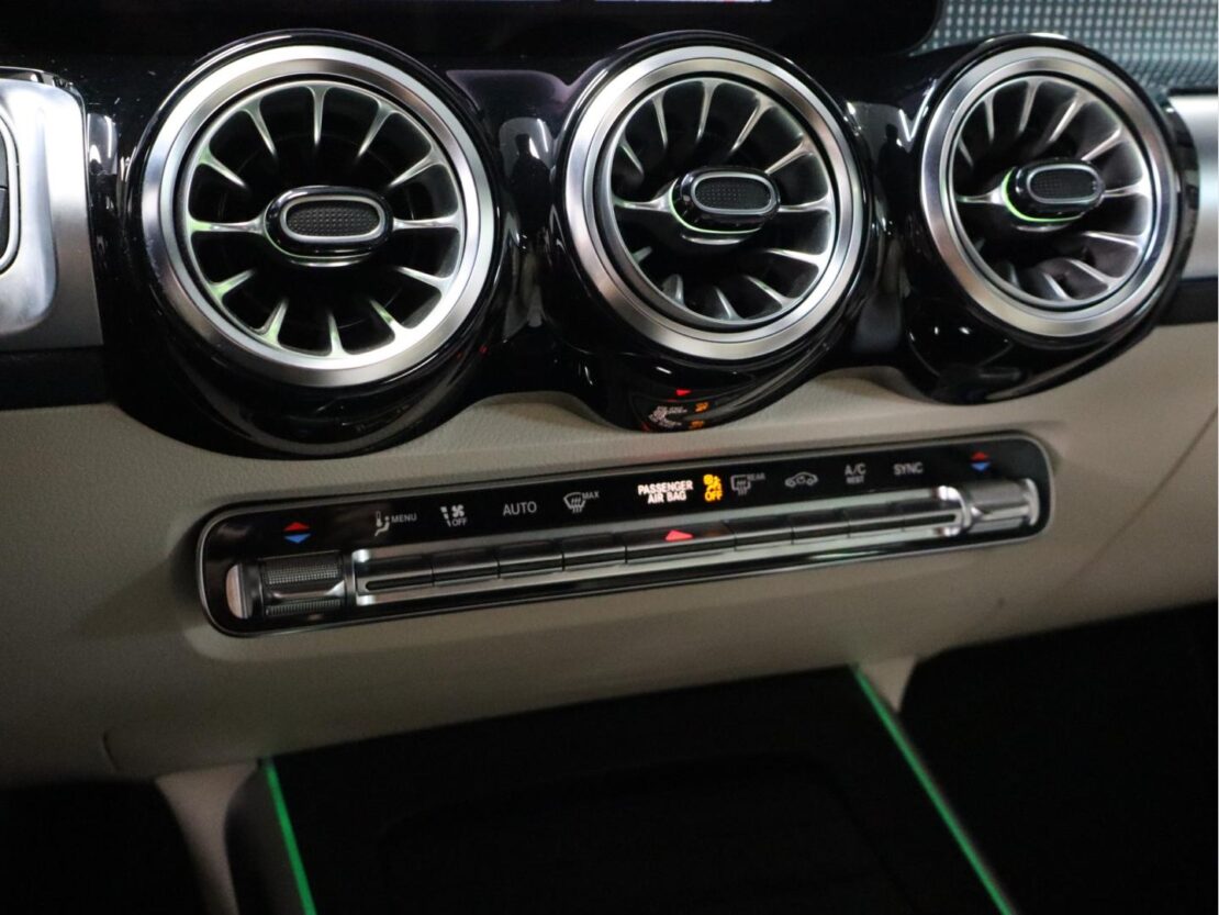 Mercedes Benz GLB 180 d Progressive 21