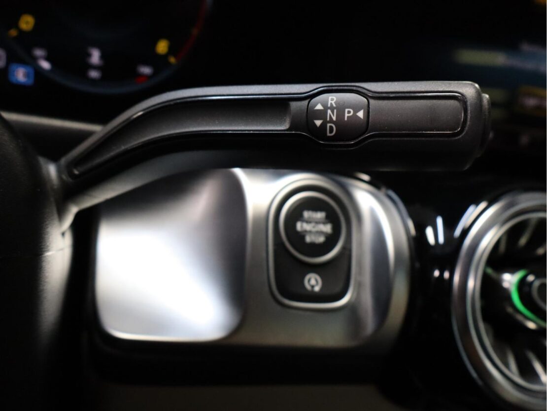 Mercedes Benz GLB 180 d Progressive 22